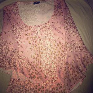 PRETTY, LIGHTWEIGHT BOHO STYLE SHIRT - SIZE SMALL